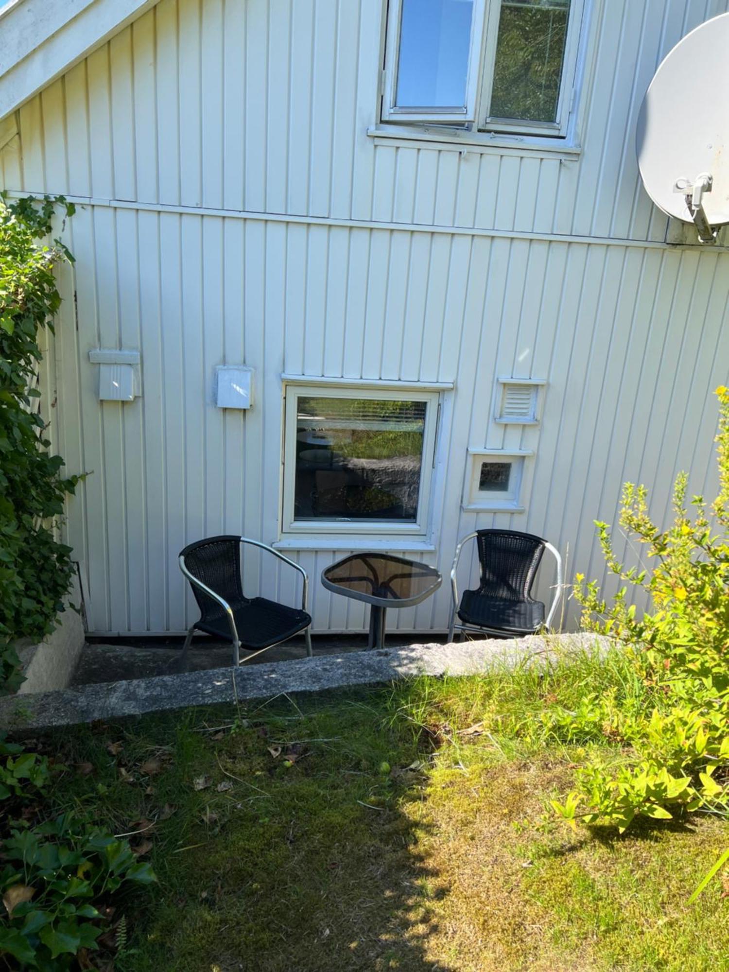 Lite Hus Med Egen Inngang - Sentral Beliggenhet Хёугесунн Экстерьер фото